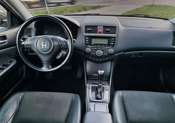 Honda Accord cena 22999 przebieg: 264000, rok produkcji 2006 z Głubczyce małe 172